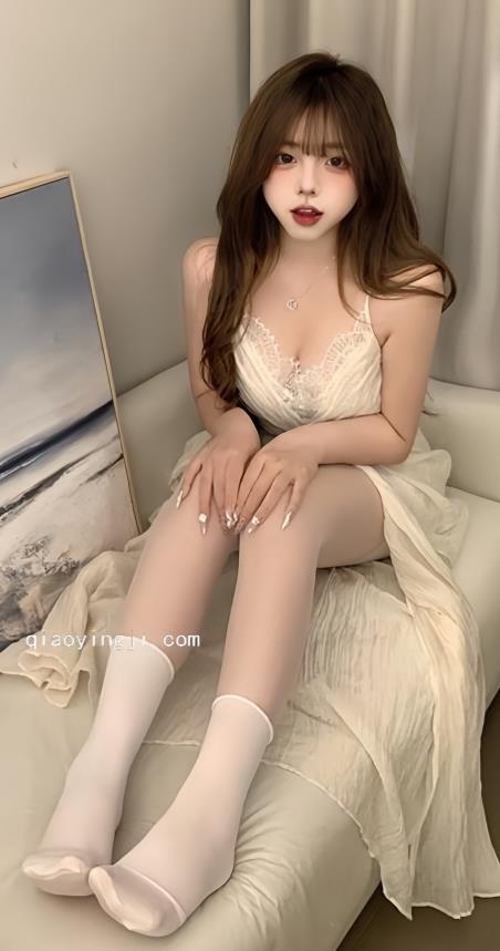 小猫困困 白丝巨乳美女 微密圈写真资源下载