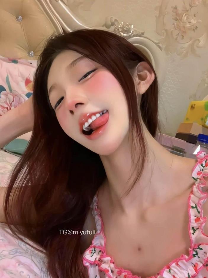 欲野小姐 岛遇写真及视频合集下载