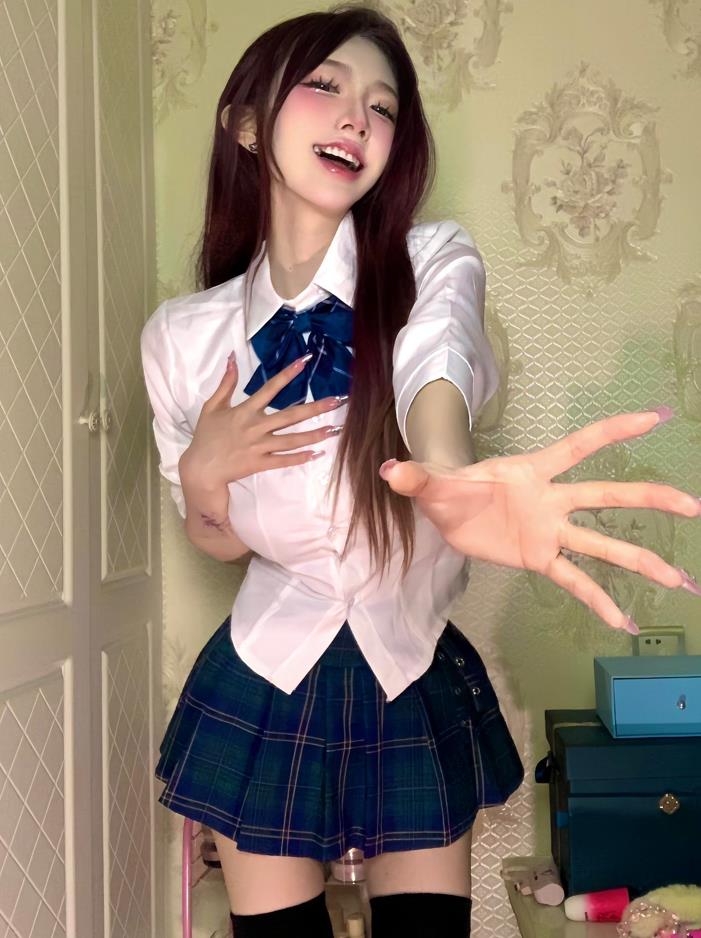 欲野小姐 岛遇写真及视频合集下载